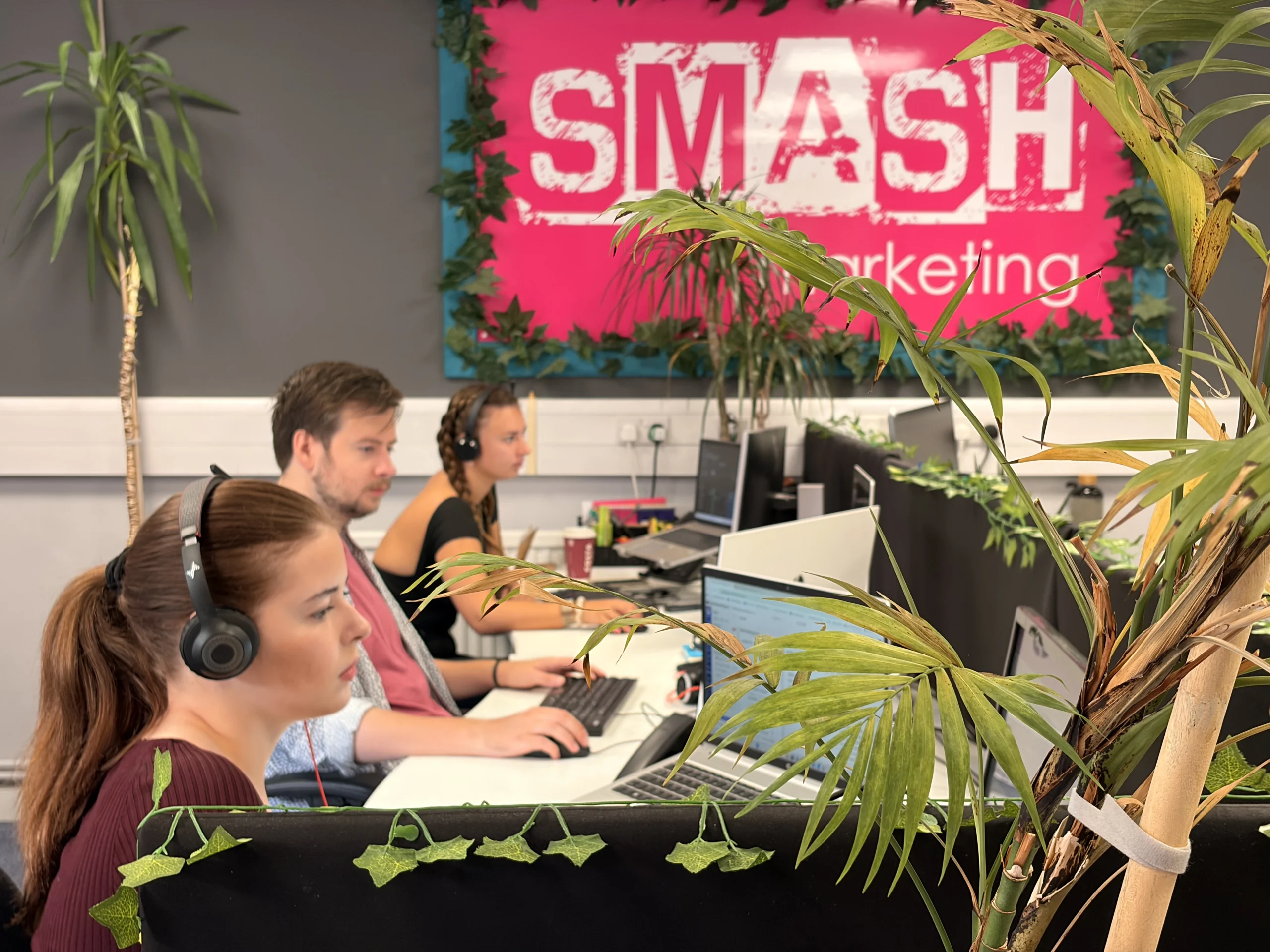 smash marketing team in the office